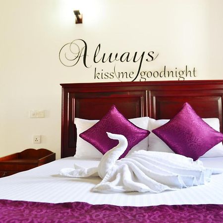 Cinnamon Holiday Inn Hikkaduwa Ngoại thất bức ảnh