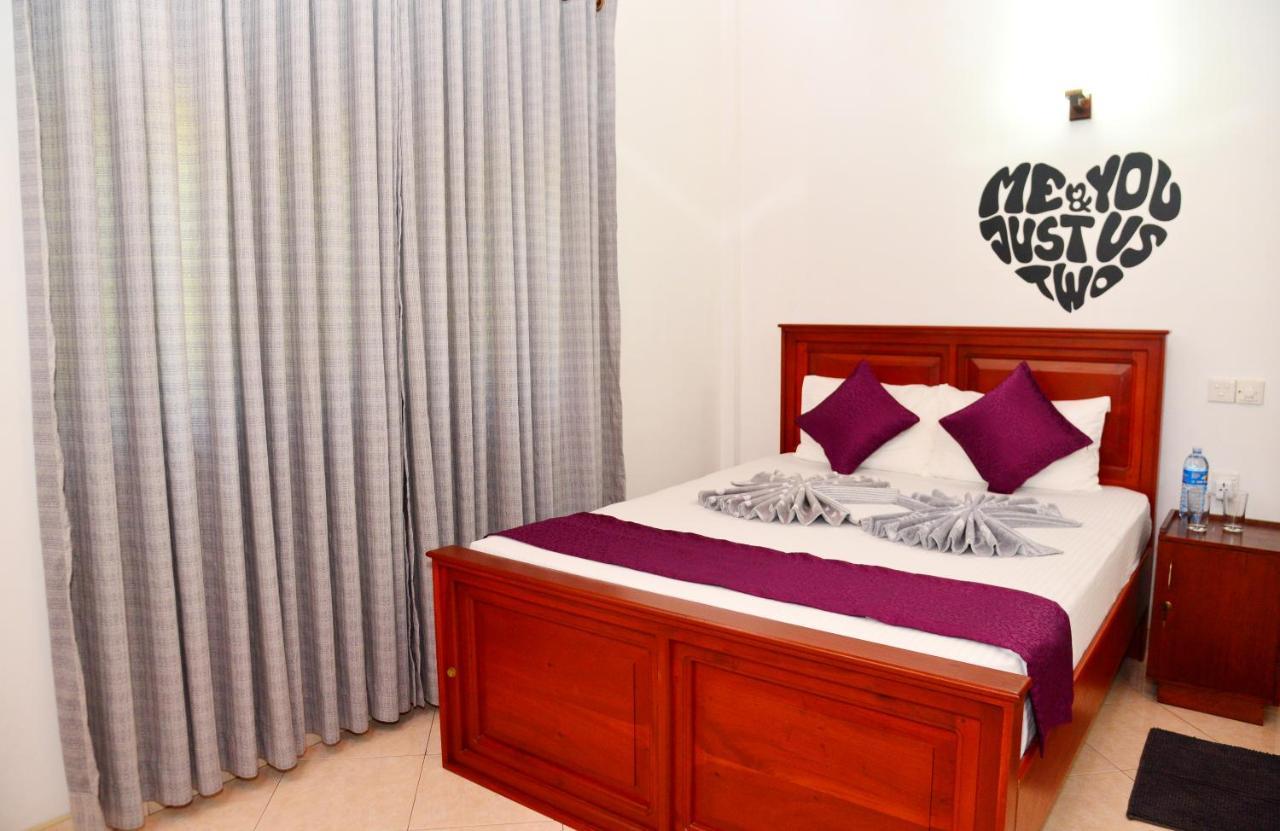 Cinnamon Holiday Inn Hikkaduwa Ngoại thất bức ảnh